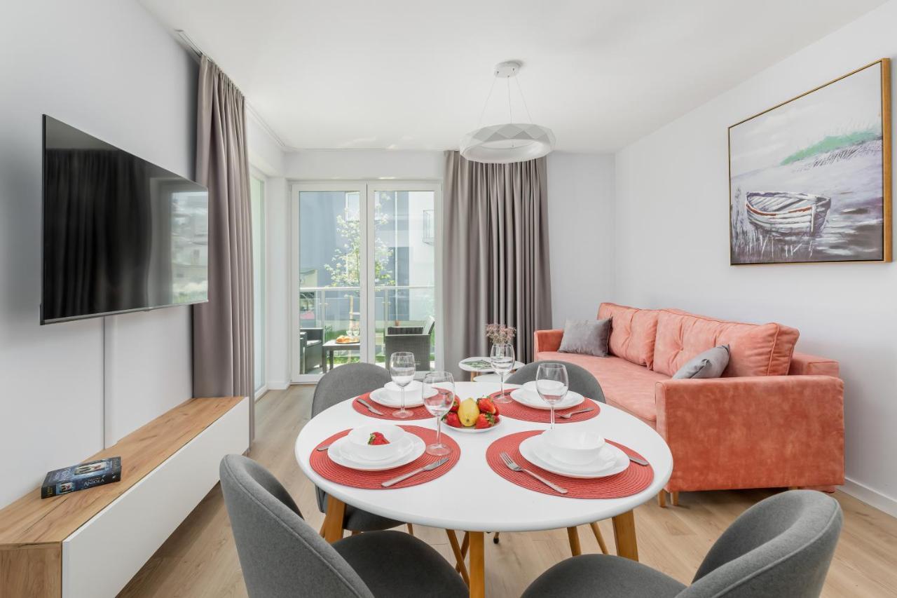 Seaside Apartamenty Porta Mare I โควอบเซก ภายนอก รูปภาพ