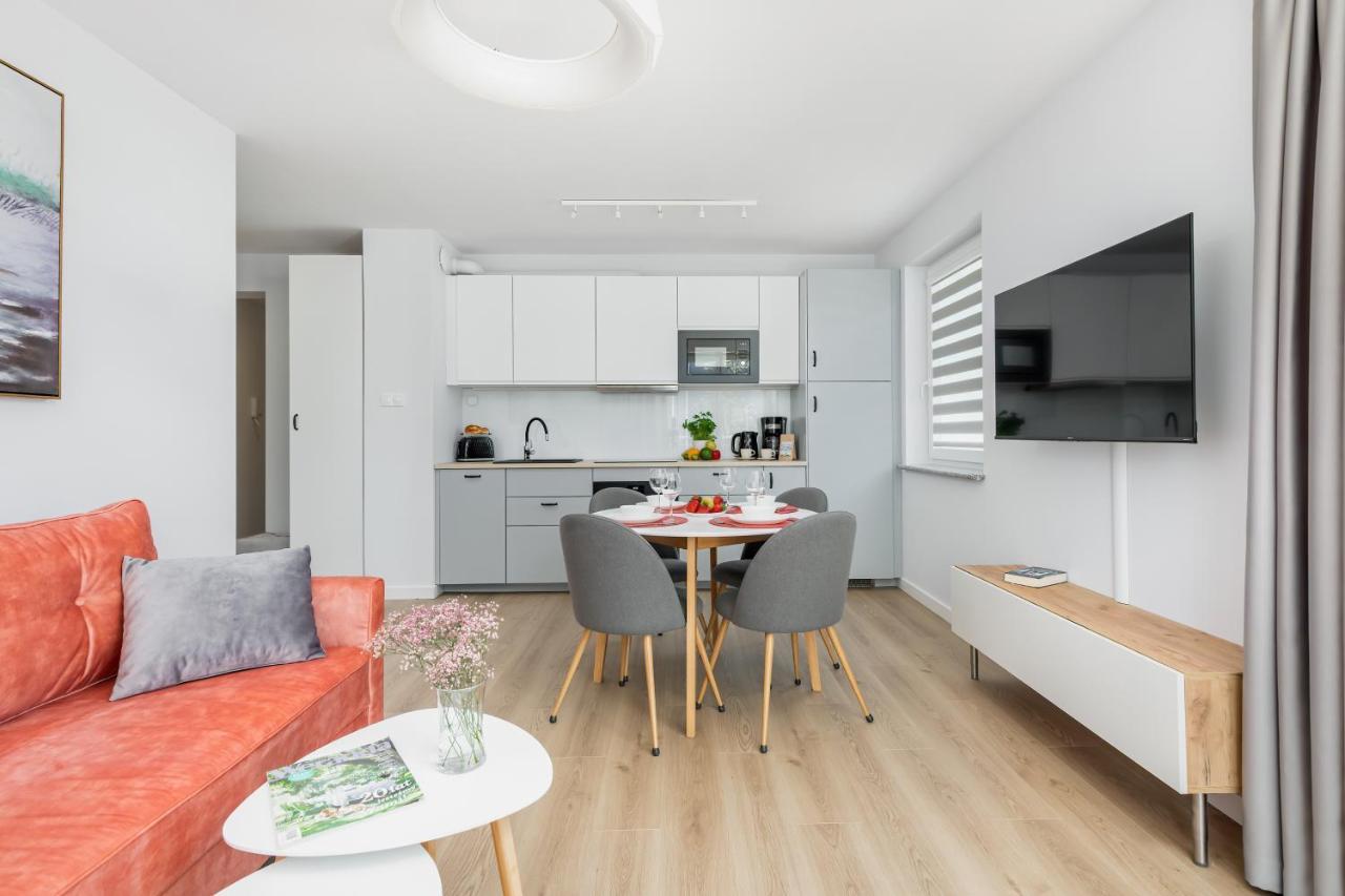 Seaside Apartamenty Porta Mare I โควอบเซก ภายนอก รูปภาพ